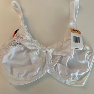 34DD Lilyette Bra White and Lace! Comfy and Sexy!